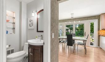 71 Primrose Hill Rd, Barrington, RI 02806