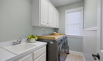 3066 Haynes Trl, Alpharetta, GA 30022