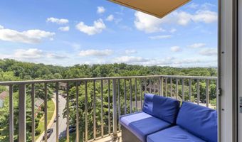 1225 MARTHA CUSTIS Dr 914, Alexandria, VA 22302