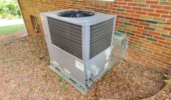 700 S MARSHALL St, Anniston, AL 36201