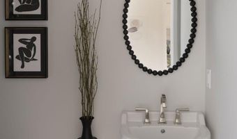 2185 N Roosevelt Ave, Altadena, CA 91001