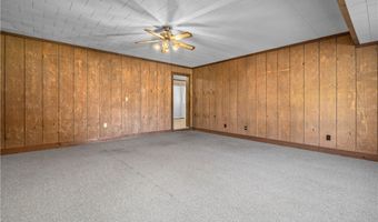 1246 Spruce Tree Ln, Amherst, OH 44001