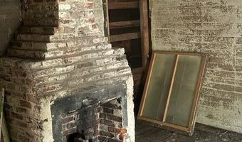 179 6th St, Apalachicola, FL 32320