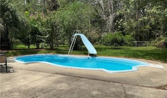 455 Forest Ave SE, Baxley, GA 31513