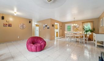 4 Crest Hill Dr, Alloway, NJ 07461
