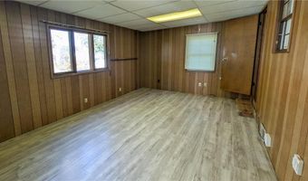 301 Giles Pl, Albert Lea, MN 56007