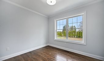 01 Sunrise Rd, Danbury, CT 06811