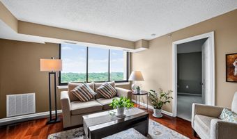 10101 GROSVENOR Pl 1901, Rockville, MD 20852