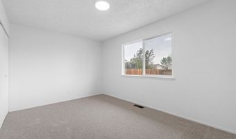 870 Sunset Dr, Fallon, NV 89406