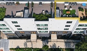 1102 STAPLES St NE #301, Washington, DC 20002