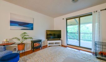7673 Woodmere Dr 27, Athens, OH 45701
