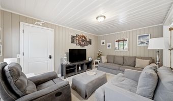 99 Oldfield Ave, Amityville, NY 11701