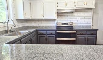209 S KENTUCKY St, Adrian, MO 64720