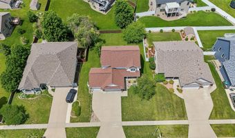 237 19th St SW, Altoona, IA 50009