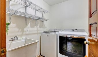 1823 Beaver Pl, Anchorage, AK 99504