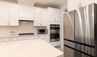 2300 Kingscup Ct, Apex, NC 27502
