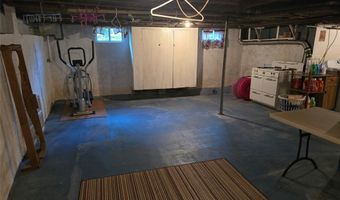 86 S MAIN St, Albion, PA 16401