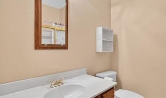 1074 Boone Woods Trl, Augusta, MO 63332