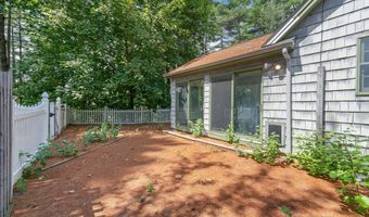 60 Boulder Dr, Auburn, ME 04210