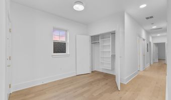 525 AVENUE E 3, Bayonne, NJ 07002