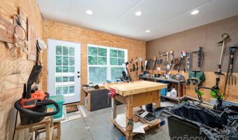 12 Asher Ln, Arden, NC 28704