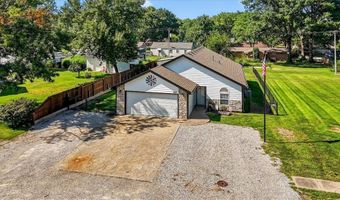 520 E 2nd St, Adrian, MO 64720