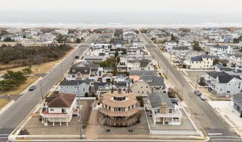 7463 Ocean Dr, Avalon, NJ 08202