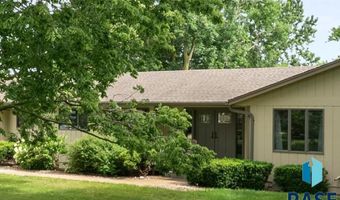 2908 N Oak Rd, Brandon, SD 57005