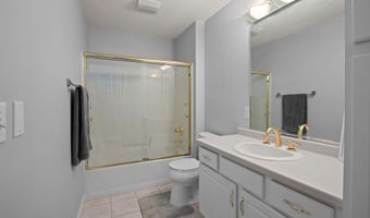 1609 N LILAS Dr, Appleton, WI 54914