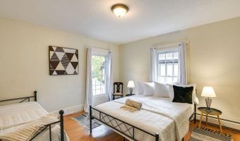271 Essex St, Bangor, ME 04401