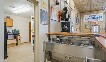 2405 4th St NW, Austin, MN 55912