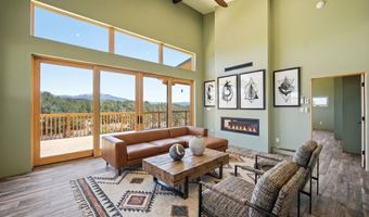 102 Spanish Peaks Rd, Arroyo Hondo, NM 87513