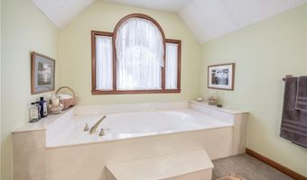 558 Auburn Rd, Auburn, GA 30011