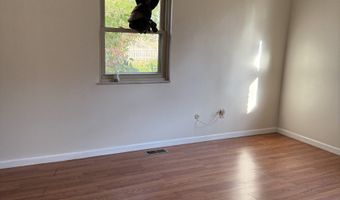 8815 Royal Meadow Dr, Indianapolis, IN 46217