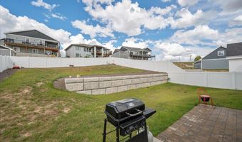 3728 SUNRISE HILLS Dr, Cheyenne, WY 82009