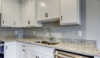 114 N Elm Grove Ave, Bardstown, KY 40004