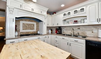 1910 Ivy Dr, Anderson, IN 46011