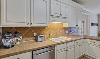 318 Towne St, Brandon, MS 39042