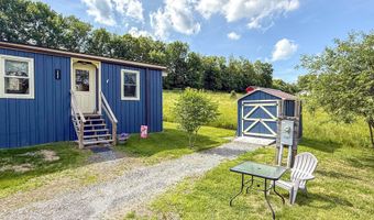 284 Cross Rd, Bradford, VT 05033
