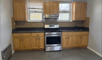 43 W 26Th St 2, Bayonne, NJ 07002