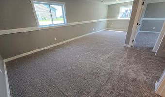 1801 12th Ave NE, Austin, MN 55912