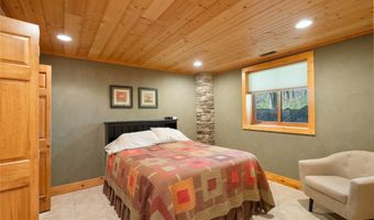 23675 Sportsmans Club Ln, Adel, IA 50003