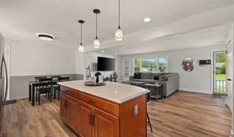1264 Columbus Cir N, Ashland, OH 44805
