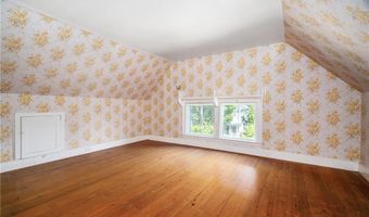 74 Highland St, Woonsocket, RI 02895