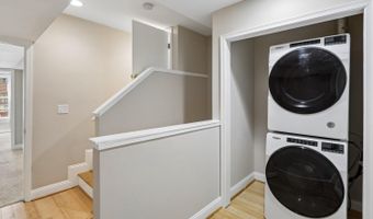 2106 FLEET St, Baltimore, MD 21231