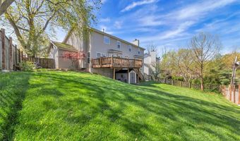 238 Pointe Lucerne Ct, Ballwin, MO 63011