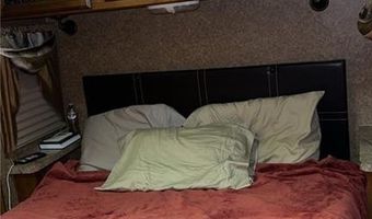 8785 NW Glenwood Rd, Amity, MO 64422