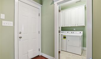 110 Giddy-Up Ln, Ashland, VA 23005
