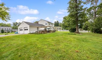 745 Rustic Ln, Cheshire, CT 06410