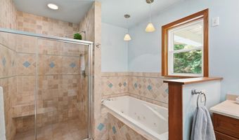 5230 Laubert Rd, Atwater, OH 44201
